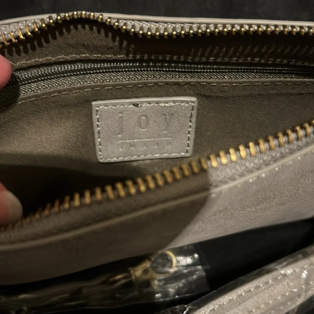 Joy Susan Brand Gray Mia Crossbody/Wristlet bag: NWT - Picture 3 of 6